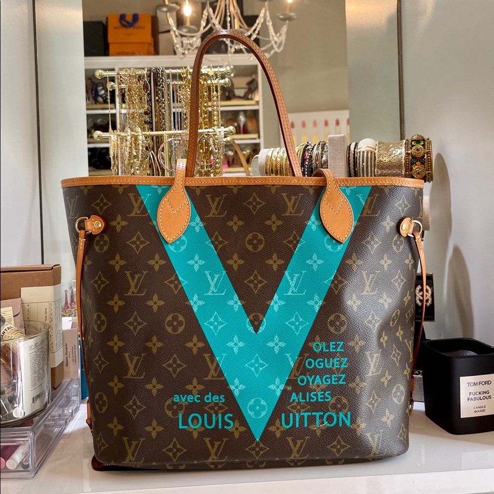 LOUIS VUITTON TURQUOISE MONOGRAM V NEVERFULL MM